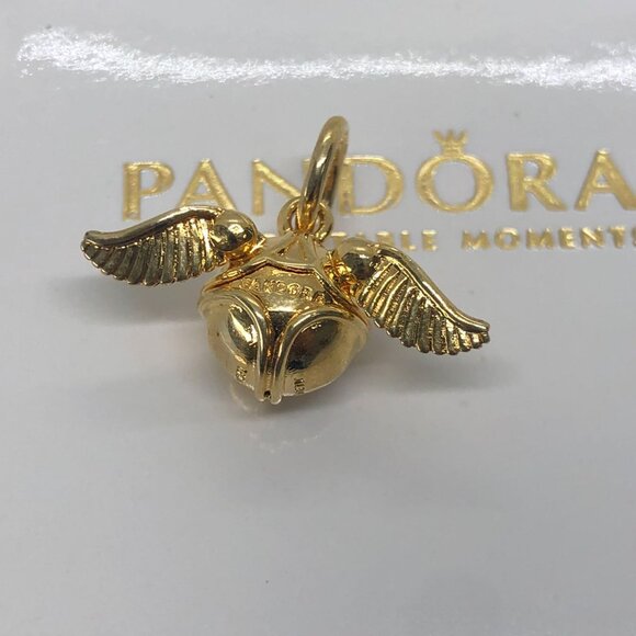 🌞📖PPandora Harry Potter, Golden Snitch Pendant - Picture 1 of 4